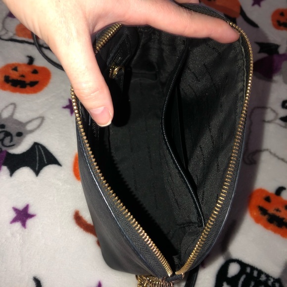 Michael Kors Crossbody - Picture 6 of 11